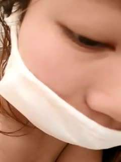 阴唇很大的萝莉美眉直播自慰